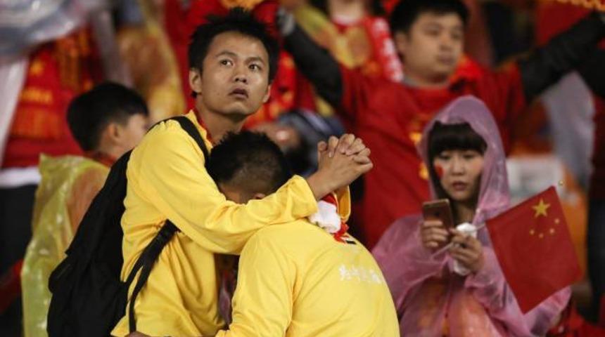 Suriye yenilgisi &Ccedil;in taraftarlarını sokağa d&ouml;kt&uuml;