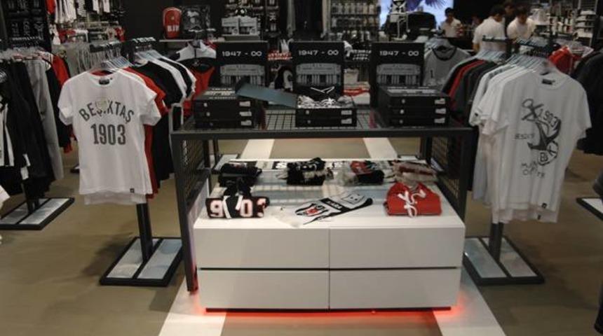 Beşiktaş'a &uuml;&ccedil;&uuml;nc&uuml; yıldız m&uuml;jdesi