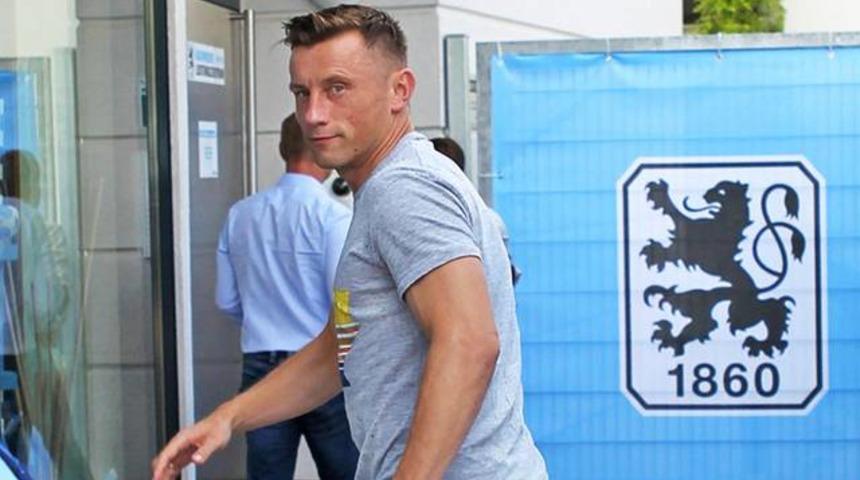 Bahis oynayan Ivica Olic'e ceza