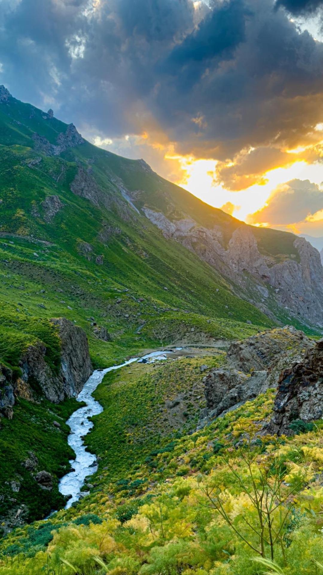 “Bir Anadolu Şenliği” serüveninin ilk rotası Hakkari oldu! Kültür, sanat ve lezzet bir arada 9