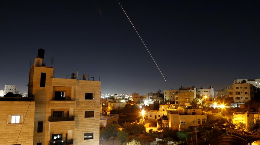 Tel Aviv'de sirenler çaldı! Yemen'den İsrail'e füze saldırısı