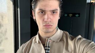 Ünlü rapçi Çakal silahlı saldırı sonrası hastane odasından paylaştı! 'Yürüyebiliyorum' 