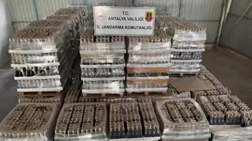 Antalya'da sahte-kaçak içki imalatçılarına operasyon: 7 gözaltı