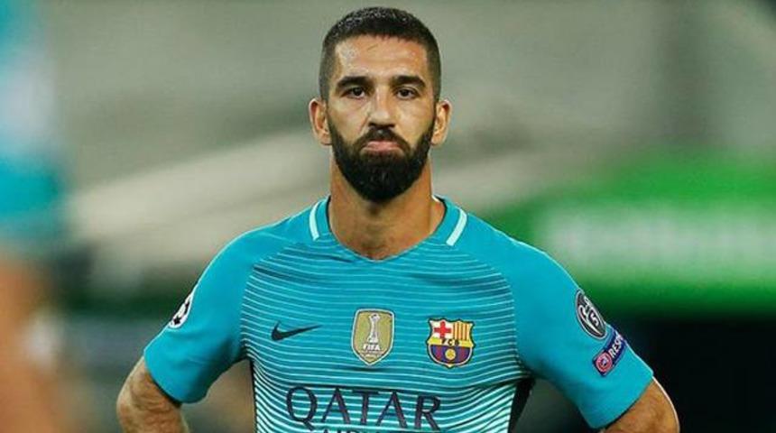 Arda Turan'dan g&ouml;ndermeli paylaşım!