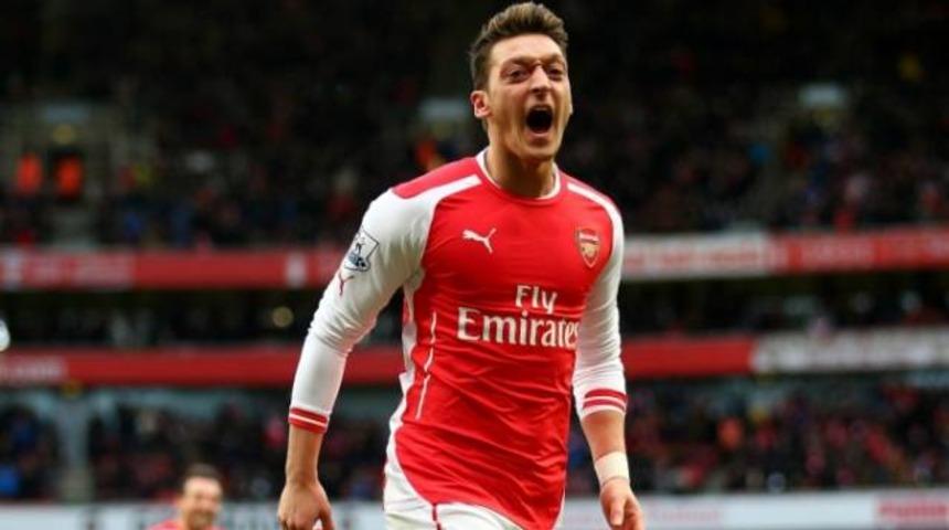 Şampiyonlar Ligi'nde Mesut &Ouml;zil hat-trick yaptı