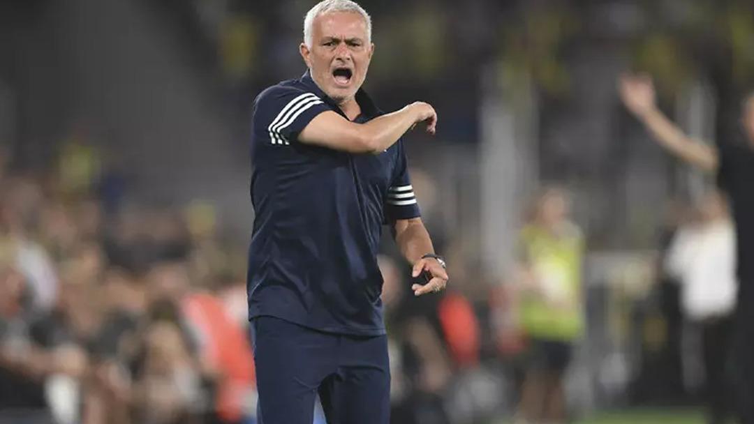 İngiltere den Jose Mourinho iddiası! Premier Lig den o takımın radarına girdi 1