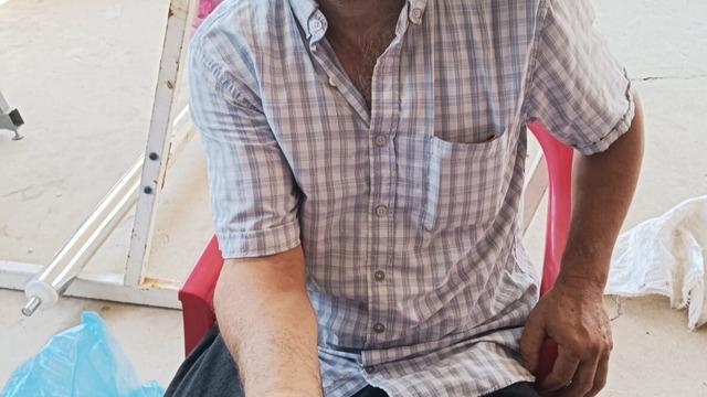 Yastıktan çıktı, görünce ne yapacağını bilemedi! İnsanlık ölmemiş dedirten olay...