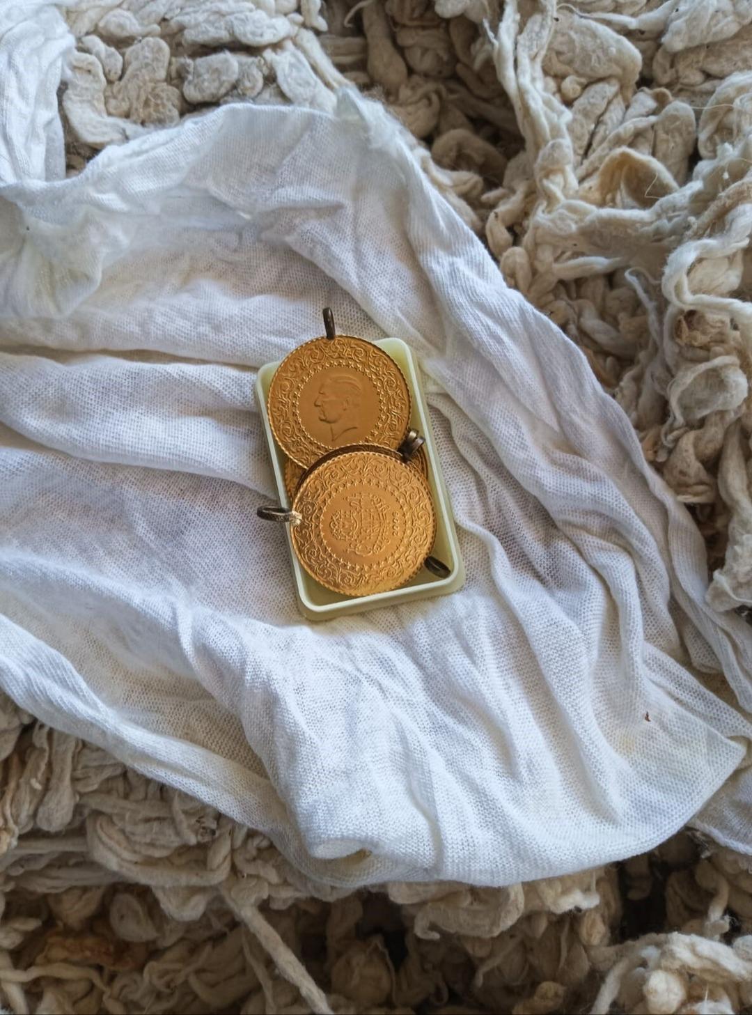 Yastıktan çıktı, görünce ne yapacağını bilemedi! "İnsanlık ölmemiş" dedirten olay... 1