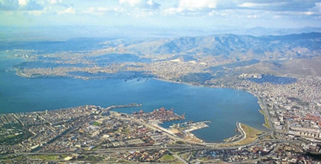 İzmir Körfezi nde balık ölümleri arttı; kötü koku yayılıyor 2