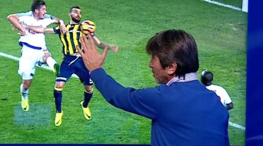 Rıdvan Dilmen: 'Fenerbah&ccedil;eliler bana k&uuml;f&uuml;r ediyordur'