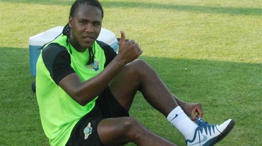 Hugo Rodallega'nın dişi kırıldı