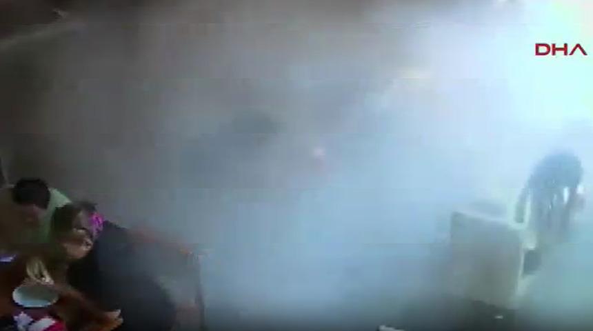 Seyir halindeki kamyonun lastiği patladı