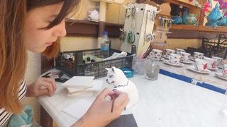 Eskişehir’de sanatla şekillenen Çini ürünleri göz kamaştırıyor