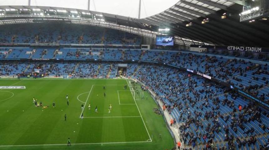 Manchester City - Barcelona ma&ccedil;ı &ouml;ncesi stat boşaltıldı