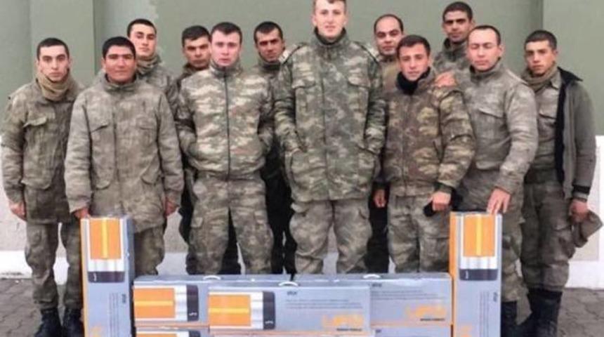 Arda Turan sınırda g&ouml;rev yapan askerlere ısıtıcı g&ouml;nderdi