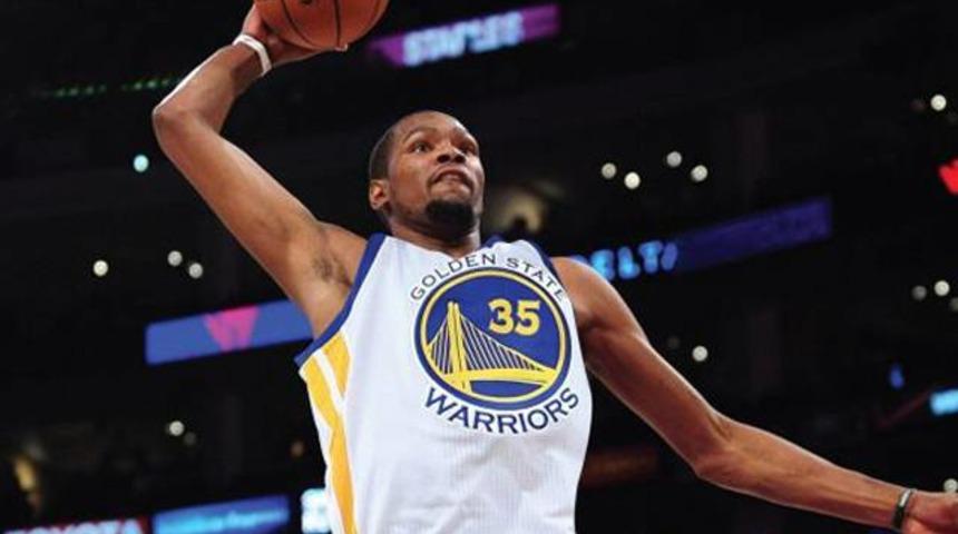 Kevin Durant eski takımını yıktı