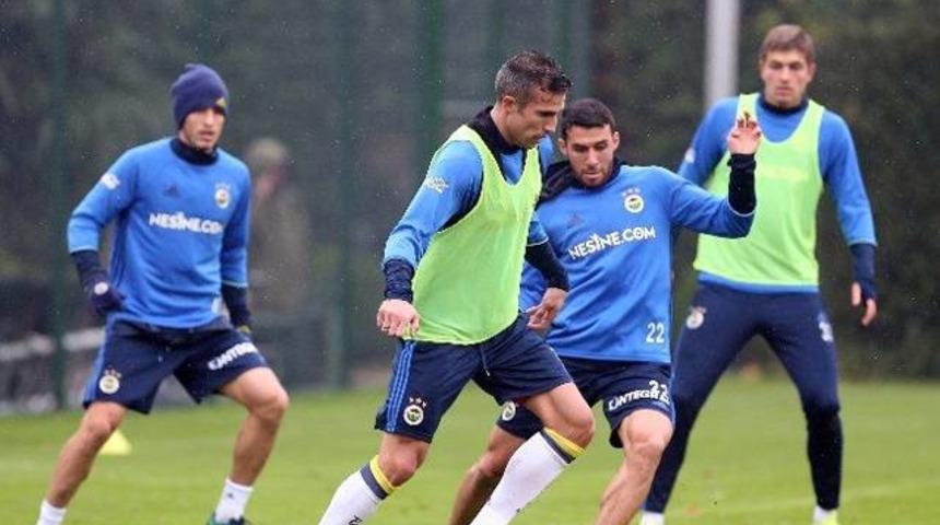 Fenerbah&ccedil;e'nin Akhisar Belediyespor kadrosu a&ccedil;ıklandı