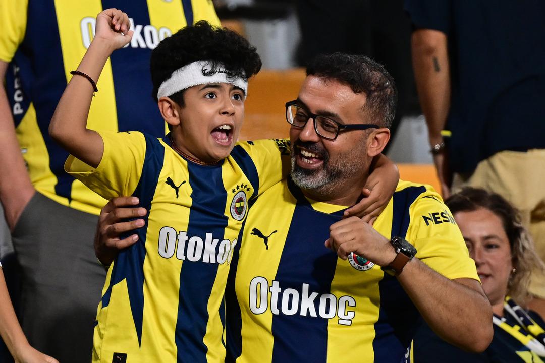 Kadıköy de sürpriz yok! Fenerbahçe sahasında konuk ettiği Kocaelispor u 3-1 mağlup etti 4