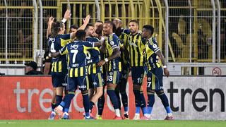 Kadıköy'de sürpriz yok! Fenerbahçe sahasında konuk ettiği Kocaelispor'u 3-1 mağlup etti