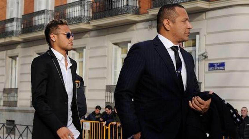 Neymar'ın başı dertte