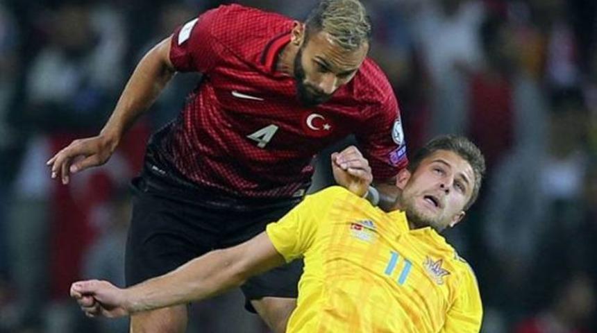 &Ouml;mer Toprak aday kadrodan &ccedil;ıkarıldı!