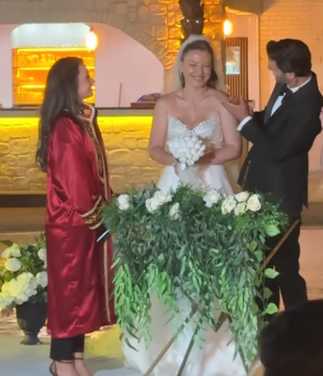 Taner Rumeli ve Ceyda Âşık Ankara da ikinci düğünü yaptı! Damadı havuza attılar 2