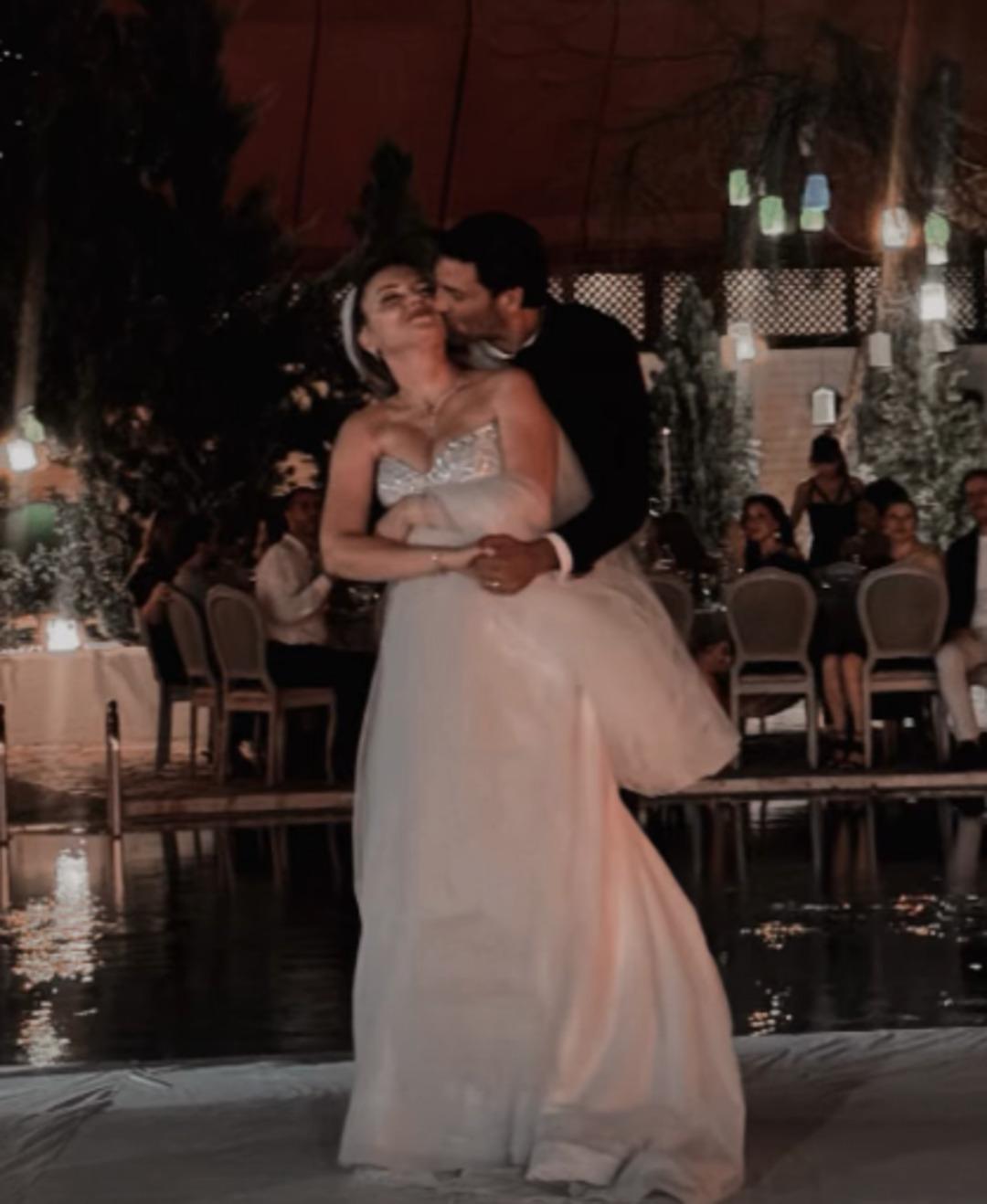 Taner Rumeli ve Ceyda Âşık Ankara da ikinci düğünü yaptı! Damadı havuza attılar 5