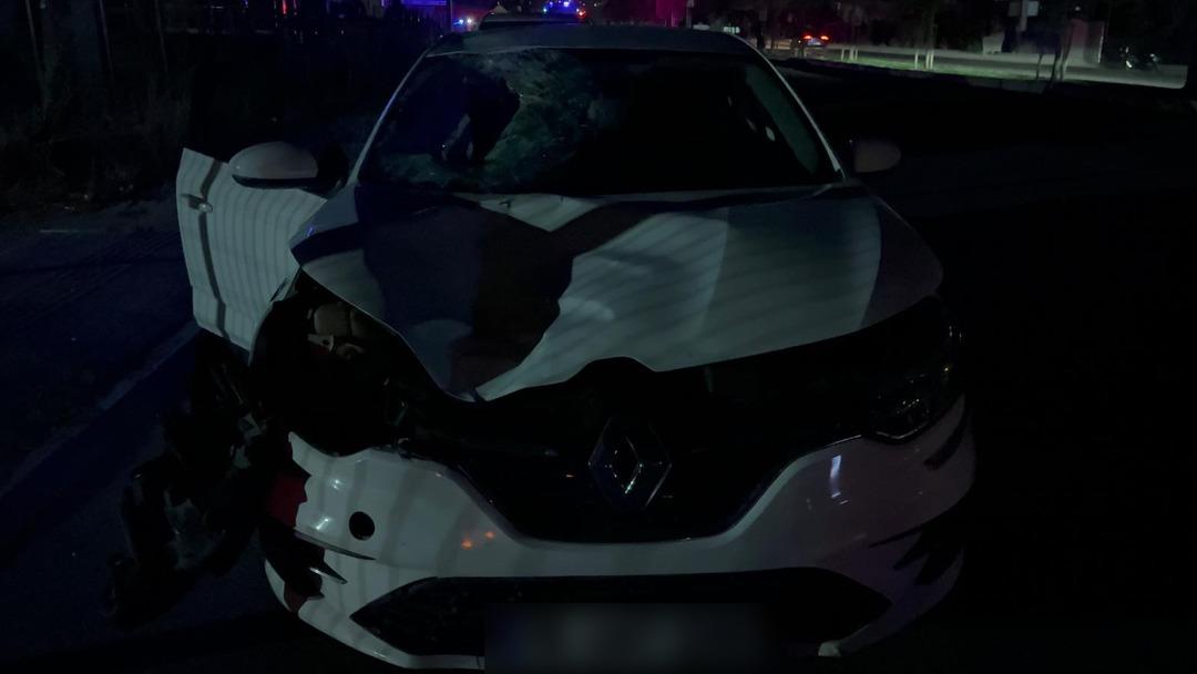 Yolun karşısına geçmeye çalışıyordu! Feci olay... 1