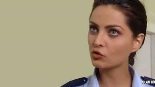 Yılan Hikayesi'nin 'Başak Komiser'i Betül Şahin tatilde! Yıllara meydan okuyor