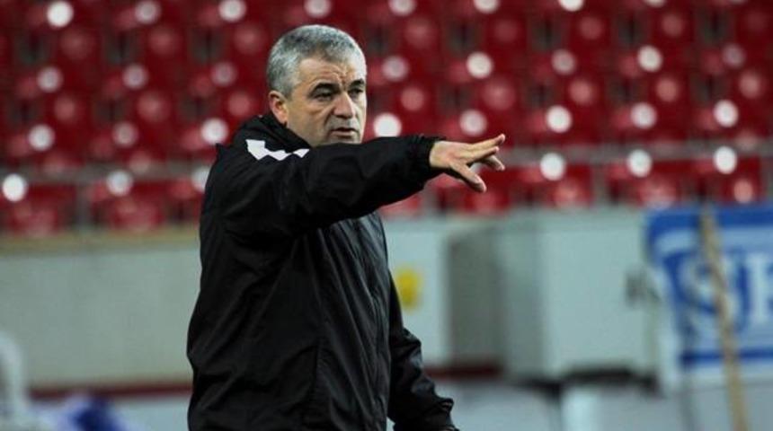 Rıza &Ccedil;alımbay: Beşiktaş&rsquo;ı yenince k&ouml;t&uuml; oluyorum