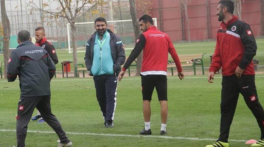 Gen&ccedil;lerbirliği, &Uuml;mit &Ouml;zat y&ouml;netiminde &ccedil;alıştı