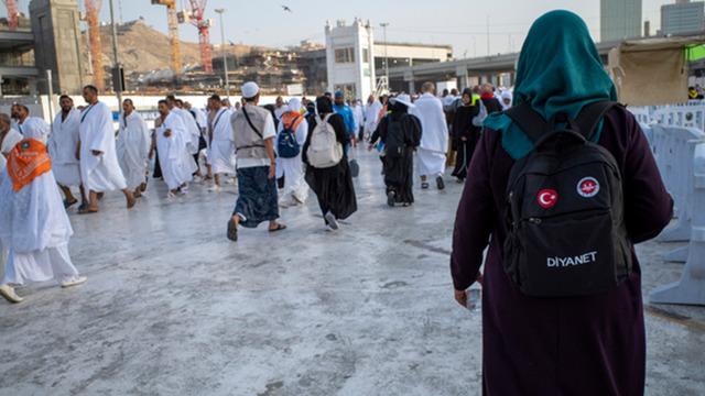 'Kurasız hac' vaadine Bakanlık noktayı koydu! Sınır dışı edilen bile vardı, o reklamlara ceza yağdı