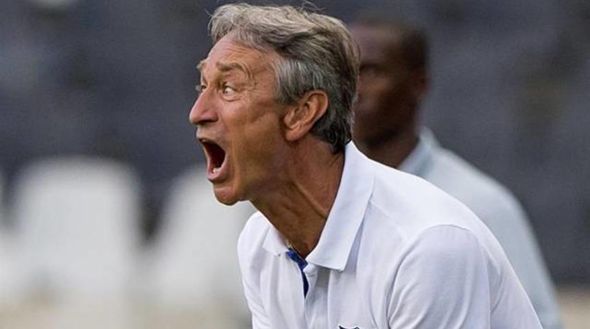 'Muhsin Ertuğral, T&uuml;rkiye'de saklanıyor'