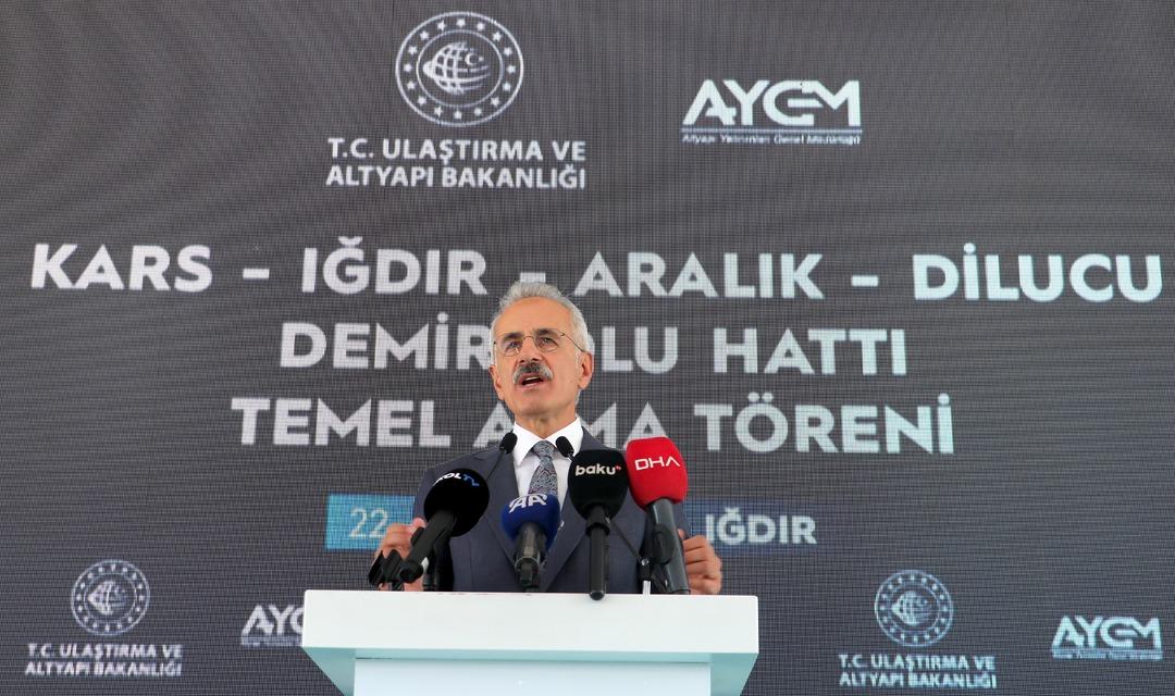 Trafikte yeni düzenleme!  Kapatacağız  diyerek açıkladı  Hızı 50 ye düşürmek zorunda kalıyordunuz...  2