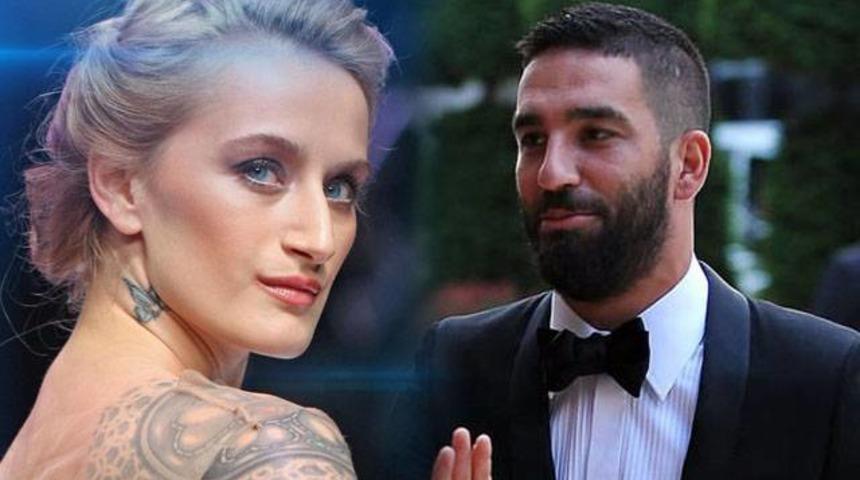 Arda Turan, Didem Soydan ile yakınlaştı