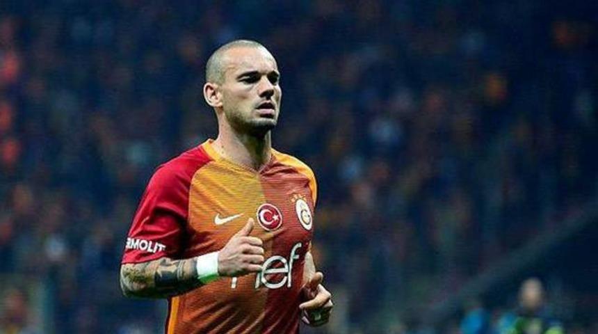 Wesley Sneijder Fenerbah&ccedil;e ma&ccedil;ında tarihe ge&ccedil;ebilir