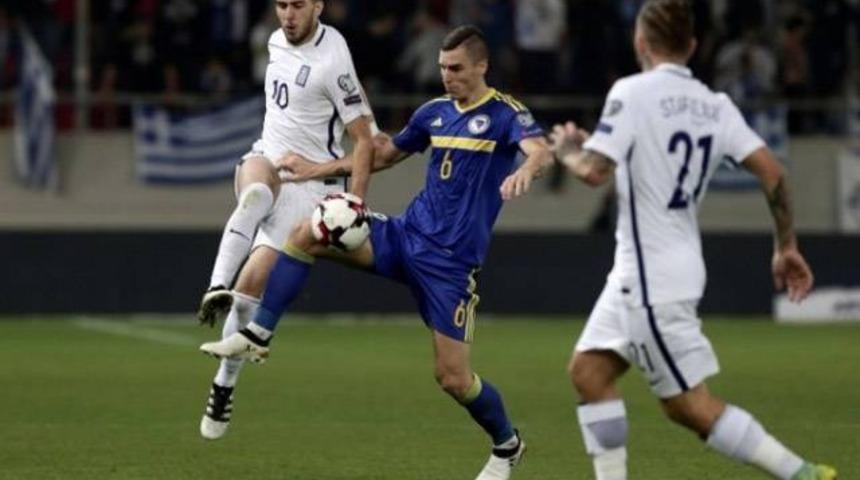 Yunan taraftardan Srebrenitsa pankartı