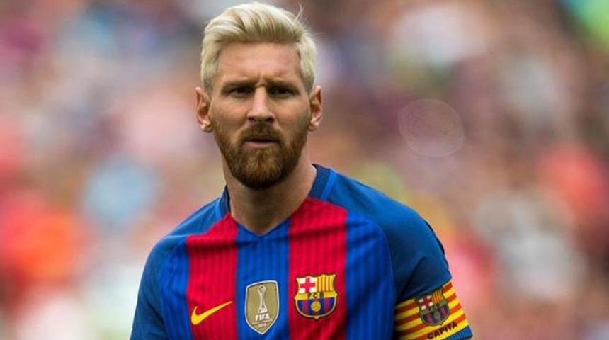 Messi Barcelona'dan d&uuml;nyaları istedi!