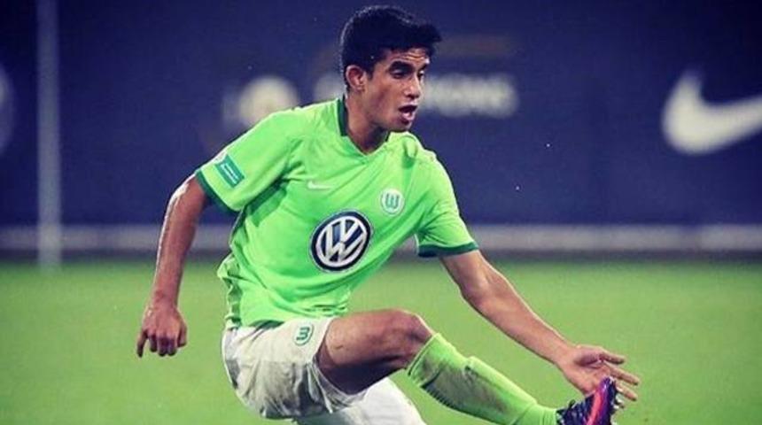 18 yaşındaki Murat Sağlam, performansıyla 3 takımı peşine taktı