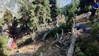 Adana’da otomobil uçuruma yuvarlandı! Hayatlarını kaybettiler