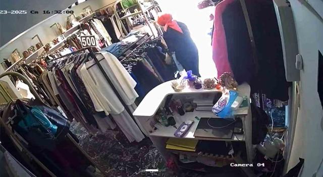 Geldi, 10 saniyede çaldı ve gitti 3