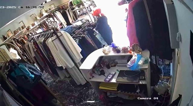 Geldi, 10 saniyede çaldı ve gitti 2