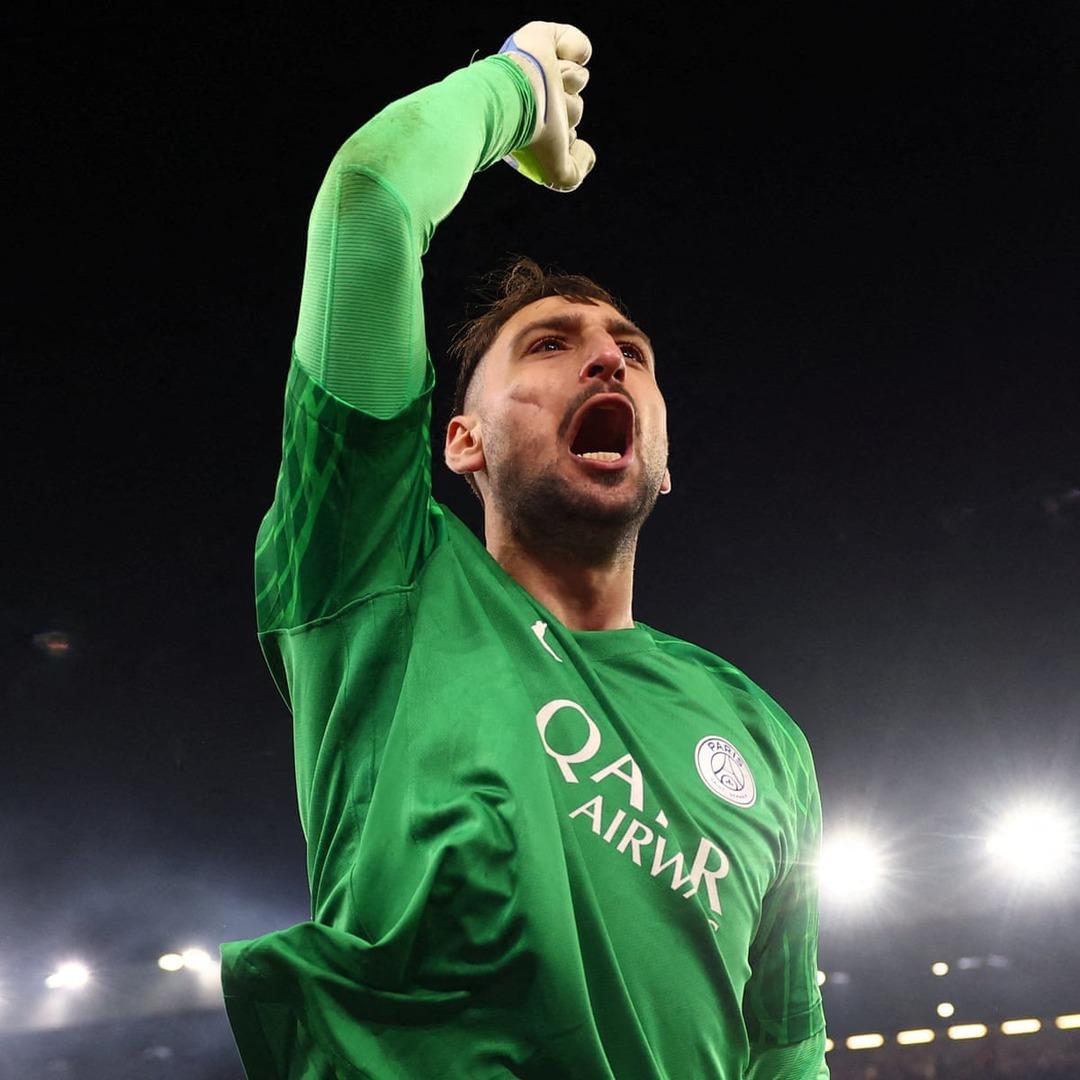 Galatasaray ın Ederson transferi için gerekli izin çıkmak üzere! Manchester City PSG den Donnarumma ile anlaşma sağladı... 2