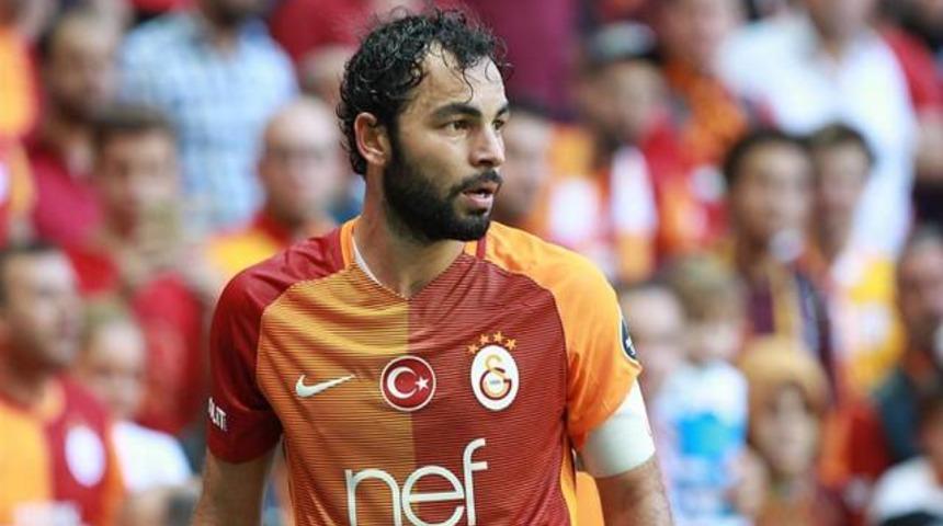 Sel&ccedil;uk İnan kadro dışı bırakıldı
