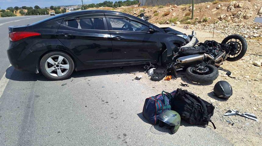 Emet’te otomobille motosiklet çarpıştı: 1 yaralı