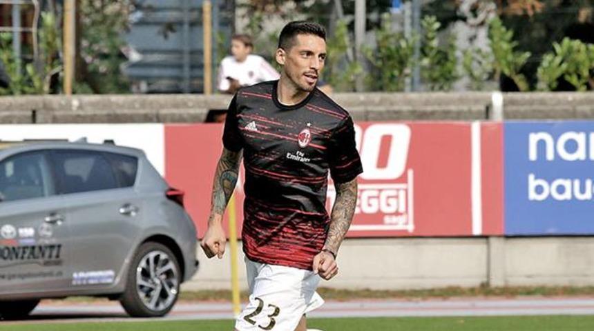 Fenerbah&ccedil;e, Jose Sosa i&ccedil;in g&ouml;r&uuml;şmelere başladı