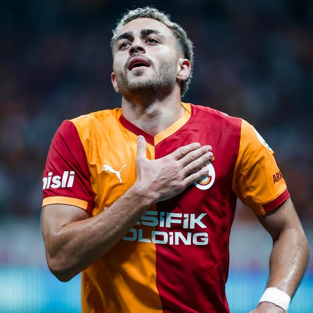Galatasaray ile Barış Alper Yılmaz arasındaki transfer gerginliğine Hasan Şaş tan olay olacak yorumlar!   Sen hangi dünyada yaşıyorsun!   dedi açtı ağzını yumdu gözünü... 2