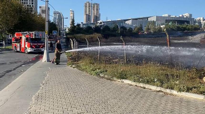 Esenyurt'ta yangın! Ekipler müdahale etti