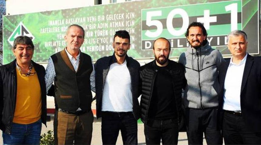 Kenan Sofuoğlu'ndan Sakaryaspor'a moral ziyareti