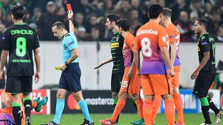 Cüneyt Çakır'dan 2 kırmızı kart